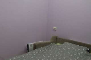 Гостевой дом Konok center hostel Ош Бюджетный двухместный номер с 2 отдельными кроватями-1